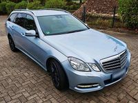 Gebraucht Mercedes E220 170 PS (125 kW) 2013 Grau Kombi