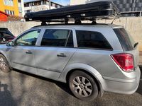 Gebraucht Opel Astra Selection 116 PS (85 kW) 2009 Silber Kombi