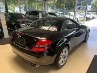 Gebraucht Mercedes SLK200 184 PS (135 kW) 2009 Obsidianschwarz Cabrio
