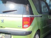 Gebraucht Peugeot 1007 Premium 73 PS (53 kW) 2005 Farbe grun maori/metalliclackie (metallic) Van / Kleinbus