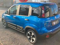 Neu Fiat Panda Cross Cross 65 PS (47 kW) 2025 Blau Kleinwagen