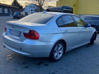 Gebraucht BMW 318 143 PS (105 kW) 2007 Grau Limousine