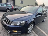 Gebraucht VW Passat 125 PS (91 kW) 2011 Blau Kombi