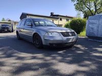 Second-hand VW Passat Highline 136 CP (100 kW) 2003 Gri Break