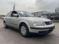 Occasion VW Passat Basis 150 ch (110 kW) 1997 Argent Berline