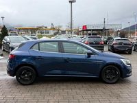 Gebraucht Renault Mégane IV Experience 164 PS (120 kW) 2016 Blau Limousine