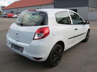 Gebraucht Renault Clio III Expression 75 PS (55 kW) 2010 Weiß Kleinwagen