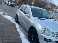 Gebraucht Mercedes ML320 224 PS (164 kW) 2006 Silber SUV