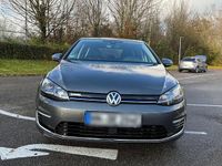 Gebraucht VW Golf 100 kW (136 PS) 2020 Grau Limousine