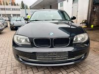Gebraucht BMW 116 122 PS (89 kW) 2008 Schwarz Kleinwagen