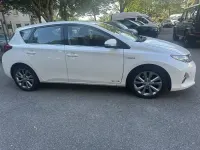 Gebraucht Toyota Auris Hybrid 99 PS (72 kW) 2013 Weiß Limousine