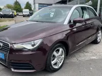 Używany Audi A1 Attraction 86 KM (63 kW) 2011 Czerwony Hatchback