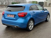 Gebraucht Mercedes A180 Business 122 PS (89 kW) 2016 Blau Limousine