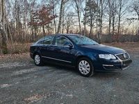 Gebraucht VW Passat Highline 150 PS (110 kW) 2005 Blau Limousine