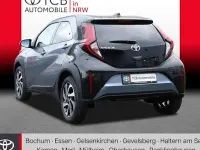 Neu Toyota Aygo X 72 PS (52 kW) 2026 Grau SUV