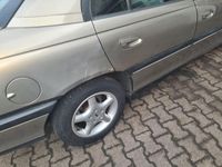 Gebraucht Opel Omega 116 PS (85 kW) 1996 Gold Limousine