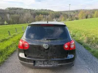 Second-hand VW Golf V 101 CP (74 kW) 2007 Negru Berlinǎ