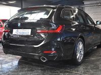 Gebraucht BMW 320 190 PS (139 kW) 2022 Schwarz Kombi