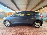 Gebraucht Ford Fiesta Cool & Connect 71 PS (52 kW) 2019 Blau Kleinwagen