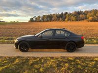 Gebraucht BMW 318 143 PS (105 kW) 2013 Schwarz Limousine