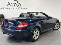 Second-hand Mercedes SLK200 163 CP (119 kW) 2008 Albastru Cabrio