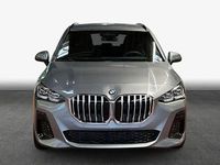 Neu BMW 220 156 PS (114 kW) 2025 Grau Kombi