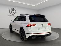 Gebraucht VW Tiguan Style 320 PS (235 kW) 2023 Oryxweiß perlmutteffekt (metallic) SUV