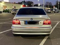 Second-hand BMW 525 163 CP (119 kW) 2002 Argintiu Berlinǎ