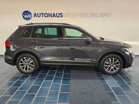 Gebraucht VW Tiguan Life 150 PS (110 kW) 2022 Uranograu/cinza urano SUV