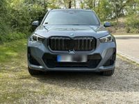 gebraucht BMW iX1 xDrive30 - Driving Ass. prof., Panorama-Dach