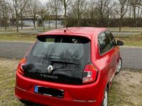 gebraucht Renault Twingo TCe 90 Leder Intens Dezir-Rot 92PS