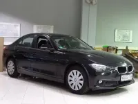 Gebraucht BMW 318 136 PS (100 kW) 2016 Schwarz (0668) Limousine