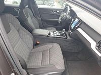 Gebraucht Volvo V60 398 PS (292 kW) 2023 Platinum grey / metallic Kombi