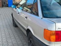 Gebraucht Audi 80 Basis 90 PS (66 kW) 1987 Silber Limousine