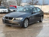 Gebraucht BMW 320 150 PS (110 kW) 2007 Grau Limousine