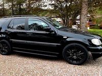 Gebraucht Mercedes ML320 218 PS (160 kW) 1998 Schwarz SUV