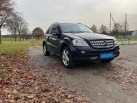 Gebraucht Mercedes ML320 224 PS (164 kW) 2008 Schwarz SUV