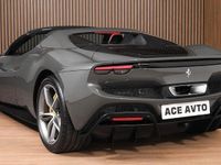 Gebraucht Ferrari 296 831 PS (611 kW) 2025 Grau Cabrio