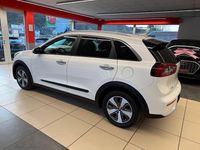 Gebraucht Kia Niro Vision 105 PS (77 kW) 2016 Weiß SUV