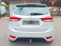 Gebraucht Hyundai ix20 Style 90 PS (66 kW) 2013 Silber Kleinwagen