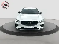 Gebraucht Volvo V60 R-Design 197 PS (144 kW) 2021 Weiß Kombi