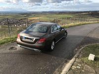 Gebraucht Mercedes E220 Avantgarde 194 PS (142 kW) 2016 Braun Limousine