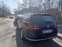 Gebraucht VW Passat 140 PS (102 kW) 2012 Blau Limousine