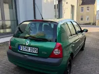 Gebraucht Renault Clio 75 PS (55 kW) 2001 Grün Limousine
