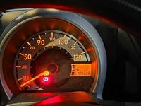 Gebraucht Citroën C1 Attraction 68 PS (50 kW) 2012 Silber Kleinwagen