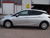 Gebraucht Opel Astra Edition 136 PS (100 kW) 2017 Grau Limousine