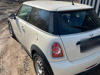 Gebraucht Mini Cooper 75 PS (55 kW) 2013 Weiß Kleinwagen