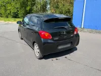 Gebraucht Mitsubishi Space Star 80 PS (58 kW) 2015 Schwarz Kleinwagen