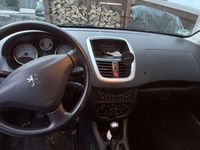 Gebraucht Peugeot 206 Basis 73 PS (53 kW) 2011 Grau Kleinwagen