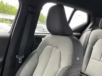 Gebraucht Volvo XC40 Core 163 PS (119 kW) 2023 Grau SUV